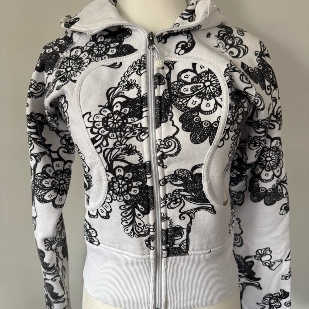 Lululemon vintage scuba women’s hoodie